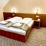 Penzion Borostyan Panzio 4*