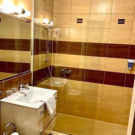 Borostyán Panzió Kaposvár