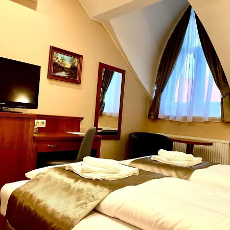 Borostyán Panzió 4* Kaposvár