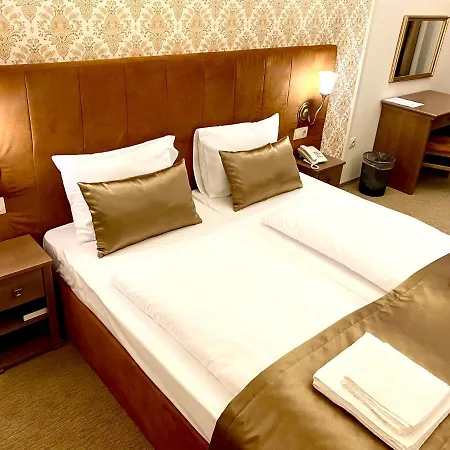 Gasthof Borostyan Panzio 4*