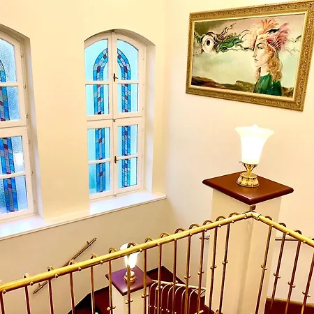 Borostyan Panzio Gasthof 4*