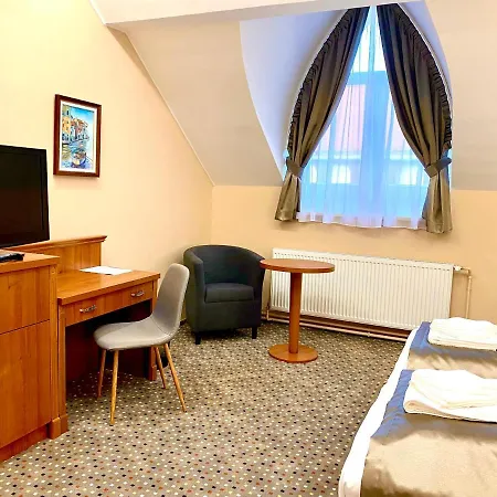 Borostyan Panzio 4* Kaposvár